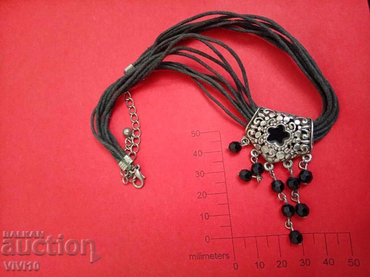 Старинно колие, емаил Старинно колие, емаил