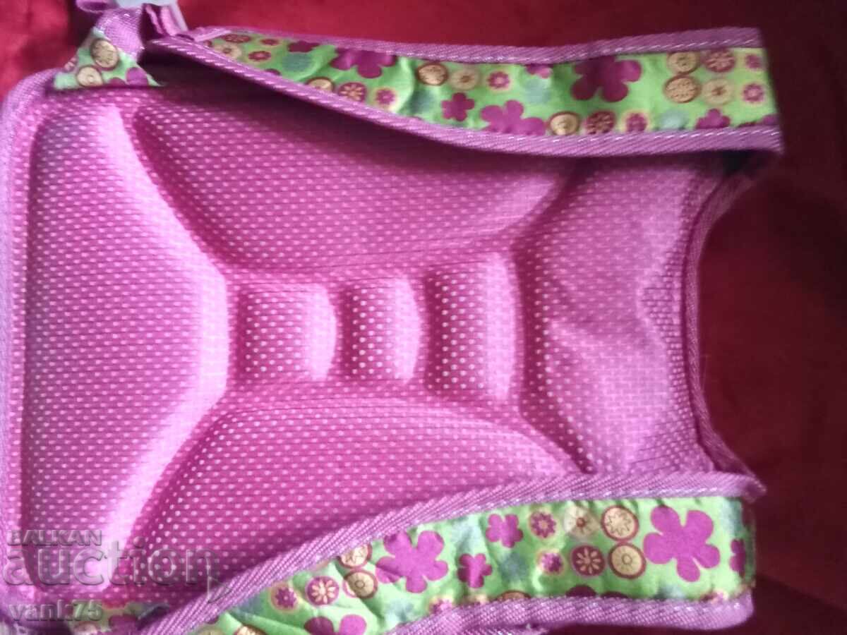 Σακίδια πλάτης με ορθοπεδική πλάτη με τιμή 4.00 BGN | € 2.05