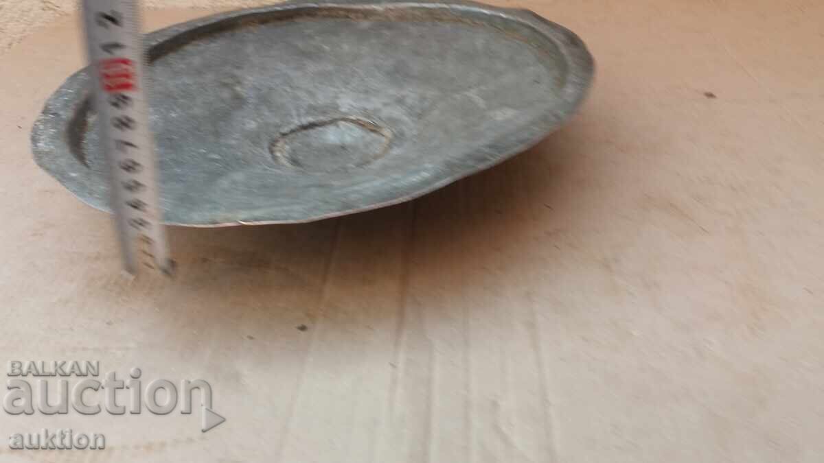 Παράδοση Σφυρήλατο χάλκινο αναγεννησιακό κύπελλο, πιάτο, σαχνί