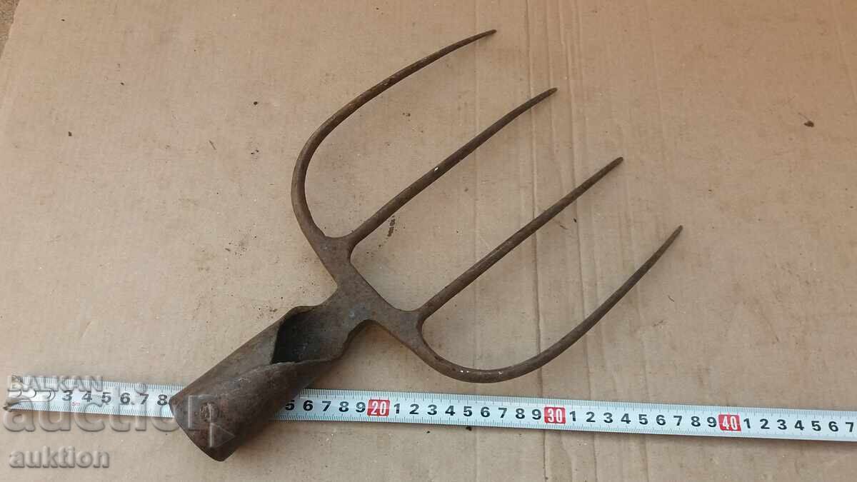 OLD SMALL SOLID VILLA - 7