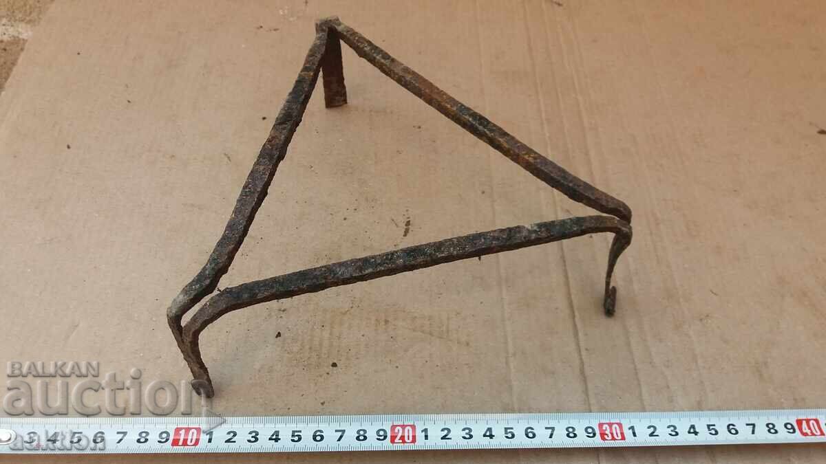 КОВАНА ВЪЗРОЖДЕНСКА ПИРОСТИЯ - 5