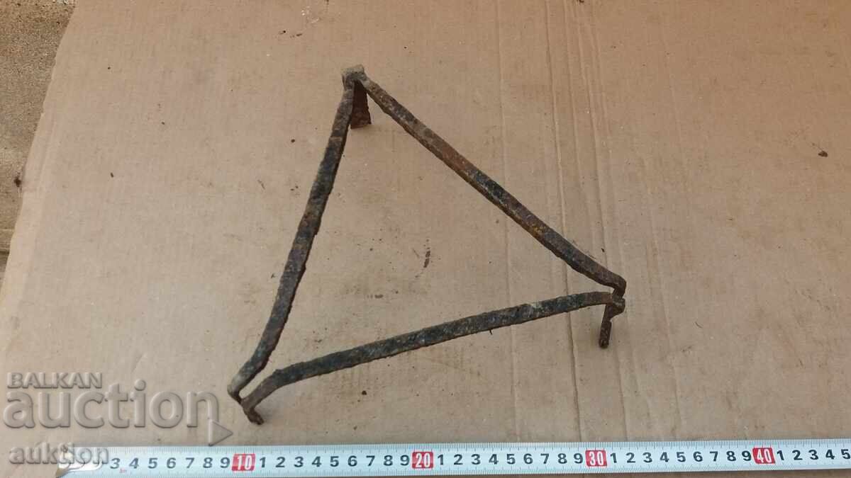 КОВАНА ВЪЗРОЖДЕНСКА ПИРОСТИЯ - 6