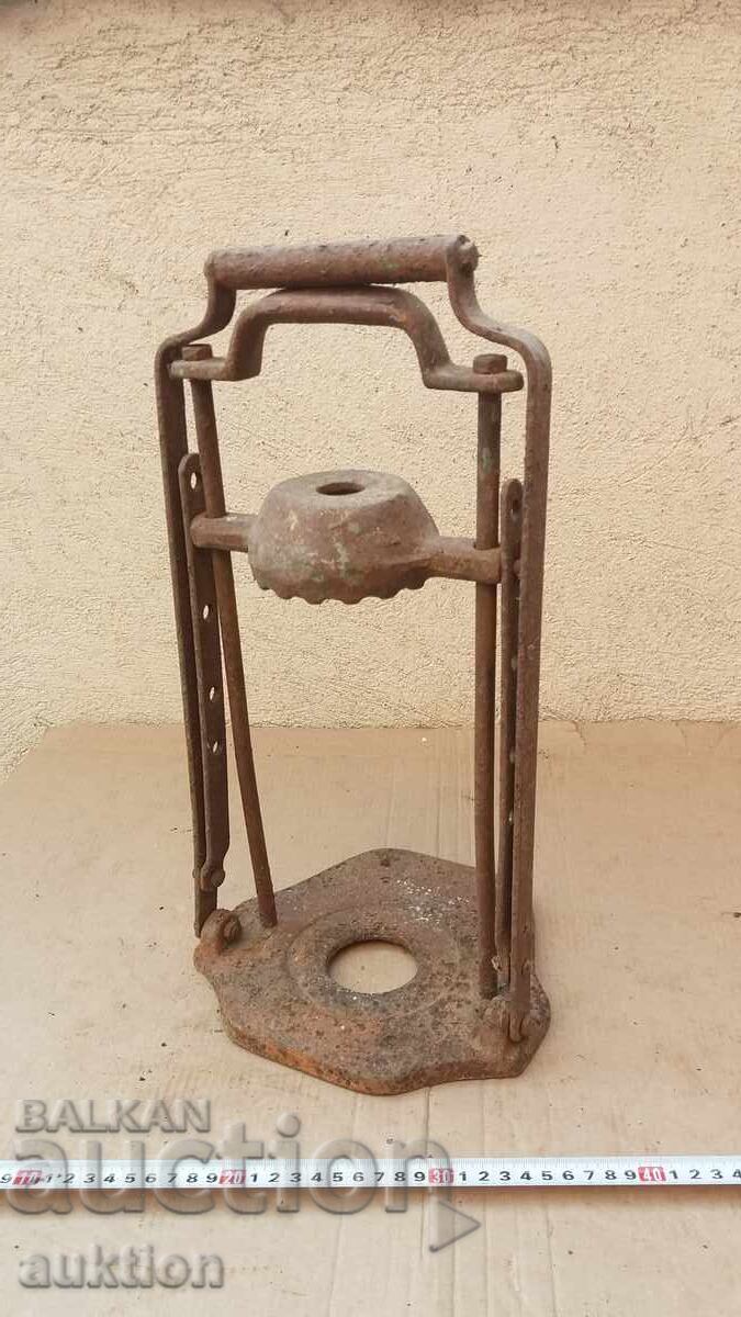 MASSIVE SOCIAL JAR SEALING MACHINE - 5