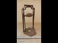 MAȘINĂ MASIVĂ DE ÎNCHIS BORCANE