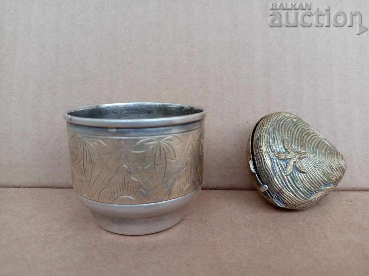 LCN 8 YMMET Rusia anilor '70 pahare de alcool și scoică de bronz cu preț 21.00 BGN | € 10.74