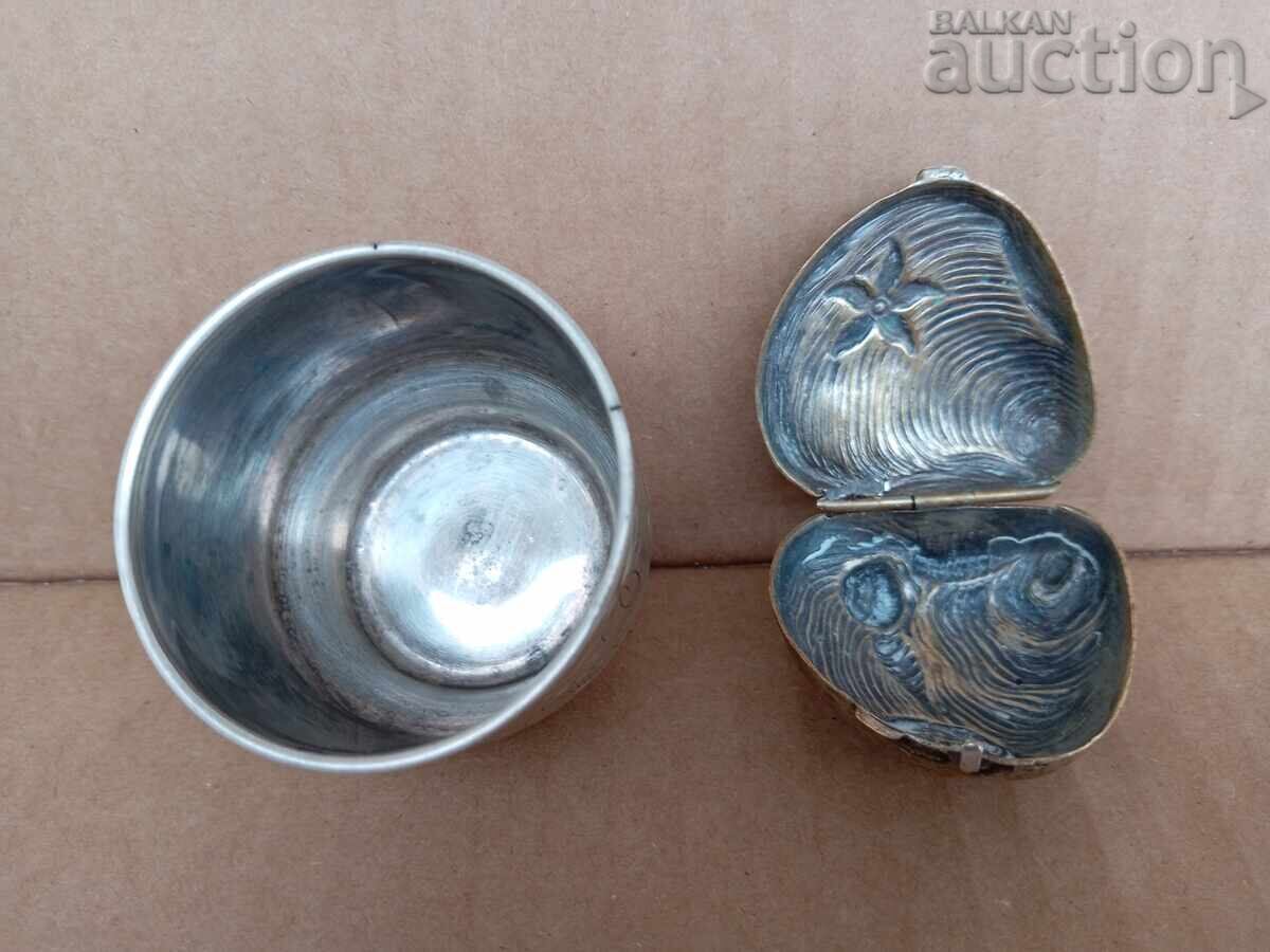 Livrarea LCN 8 YMMET Rusia anilor '70 pahare de alcool și scoică de bronz