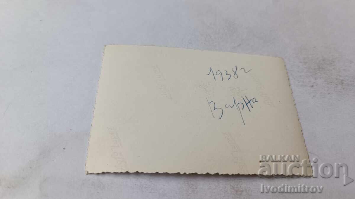 Fotografie Varna Bărbați și femei pe chei 1938 cu preț 1.65 BGN | € 0.84