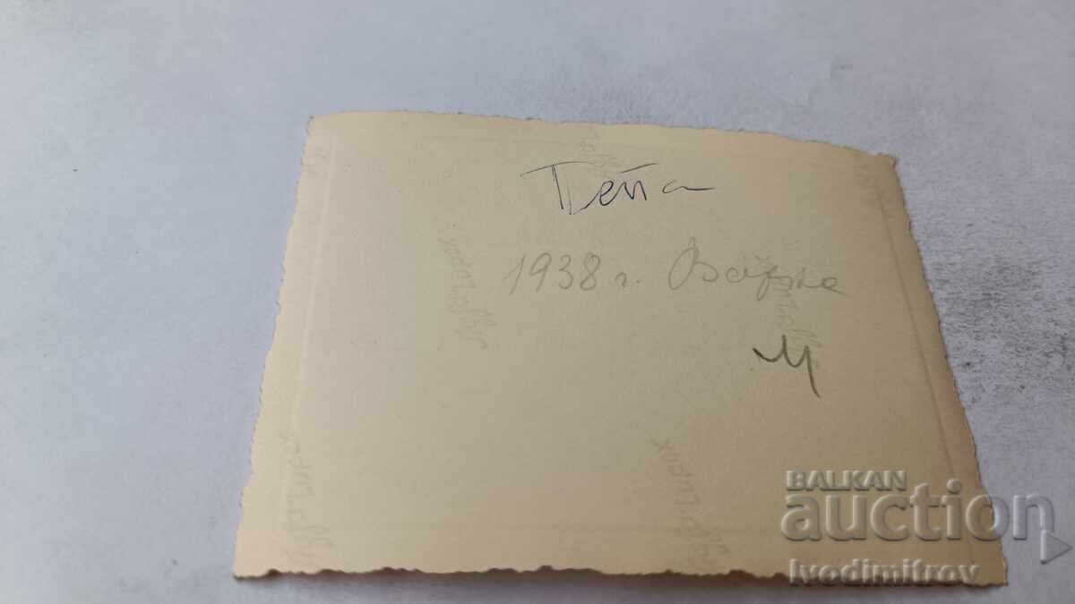 Φωτογραφία Βάρνα Νεαρό κορίτσι στην προβλήτα 1938 με τιμή 1.85 BGN | € 0.95