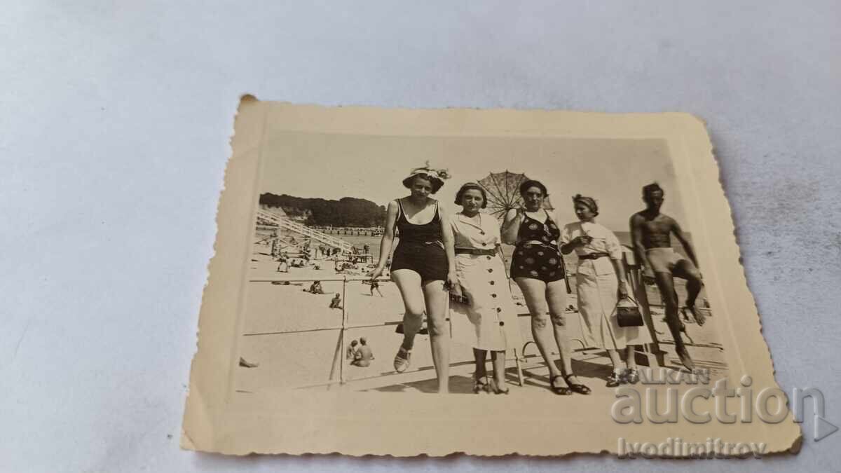 Photo Varna Young man and women on the pier 1938 Photo Varna Young man and women on the pier 1938