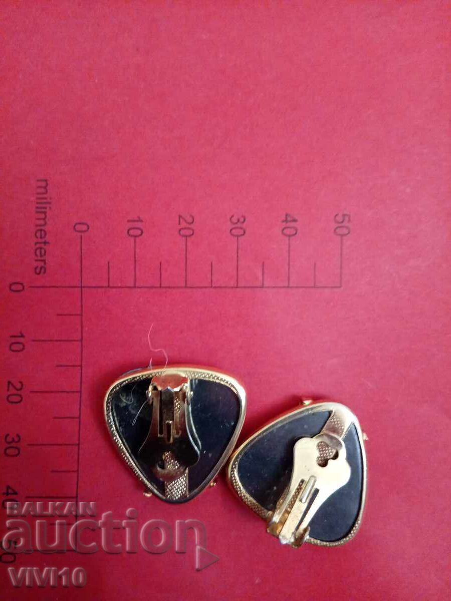 Αντίκες σκουλαρίκια με πέτρες, αιματίτης με τιμή € 15.00 | 29.34 BGN