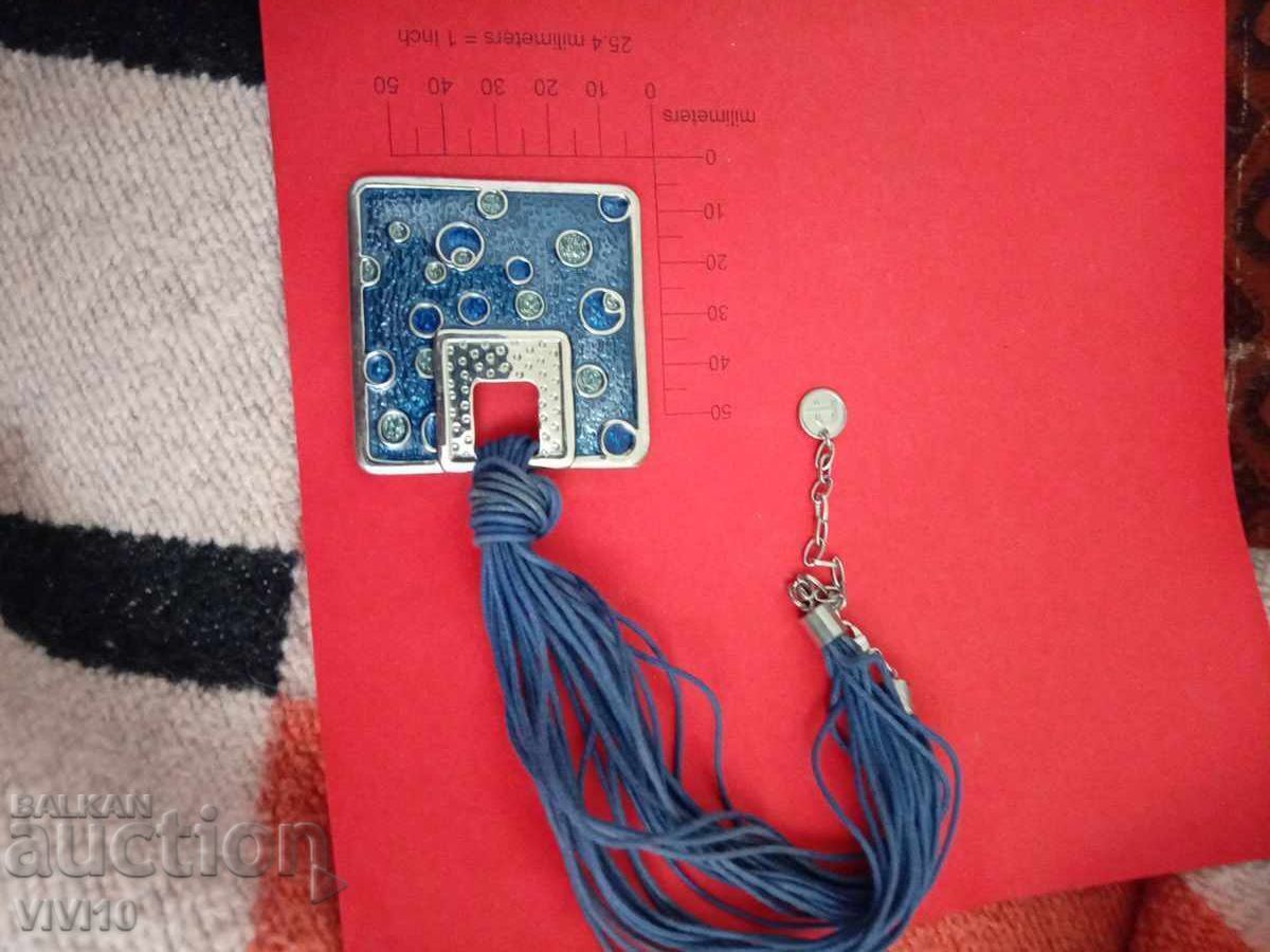 Старинно колие с емаил с цена 30.00 лв. | € 15.34 Старинно колие с емаил с цена 30.00 лв. | € 15.34