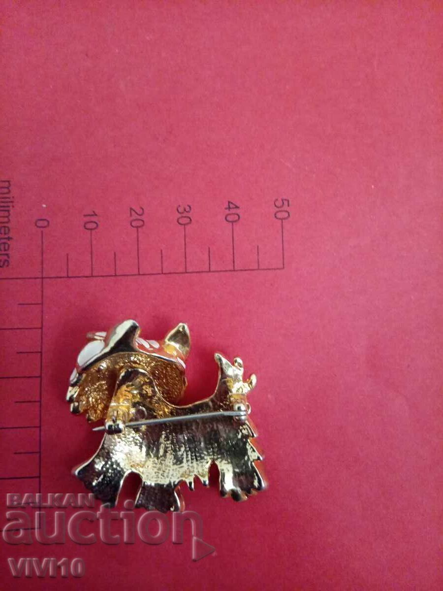 Antique enamel brooch, dog with price € 10.23 | 20.01 BGN