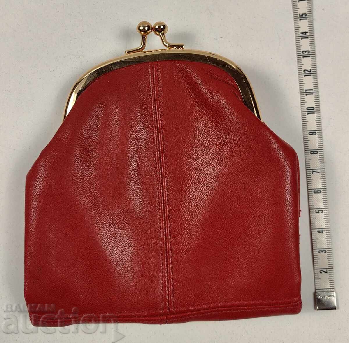 RED LADIES WALLET PORTFOLIO IN EXCELLENT CONDITION - 5 RED LADIES WALLET PORTFOLIO IN EXCELLENT CONDITION - 5