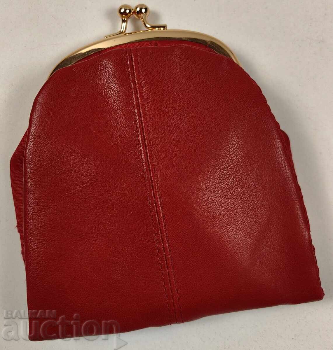 RED LADIES WALLET PORTFOLIO IN EXCELLENT CONDITION - 6 RED LADIES WALLET PORTFOLIO IN EXCELLENT CONDITION - 6