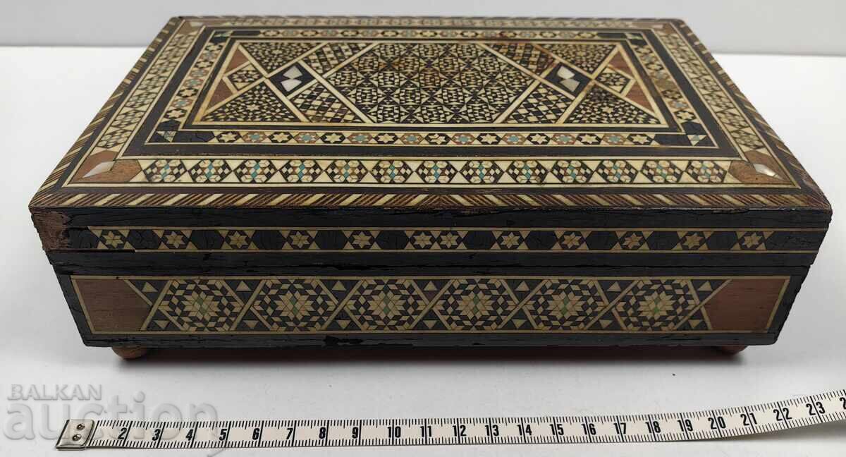 BEAUTIFUL MUSIC BOX FOR JEWELRY, LOTS OF MOTHER-OF-PEARL INLAY - 7 BEAUTIFUL MUSIC BOX FOR JEWELRY, LOTS OF MOTHER-OF-PEARL INLAY - 7