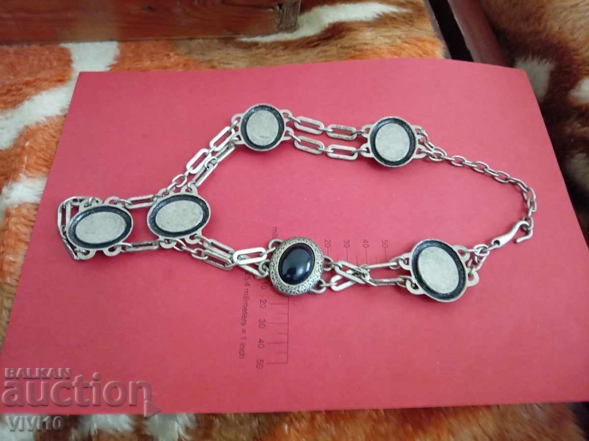 Antique necklace with natural stones with price 25.00 €