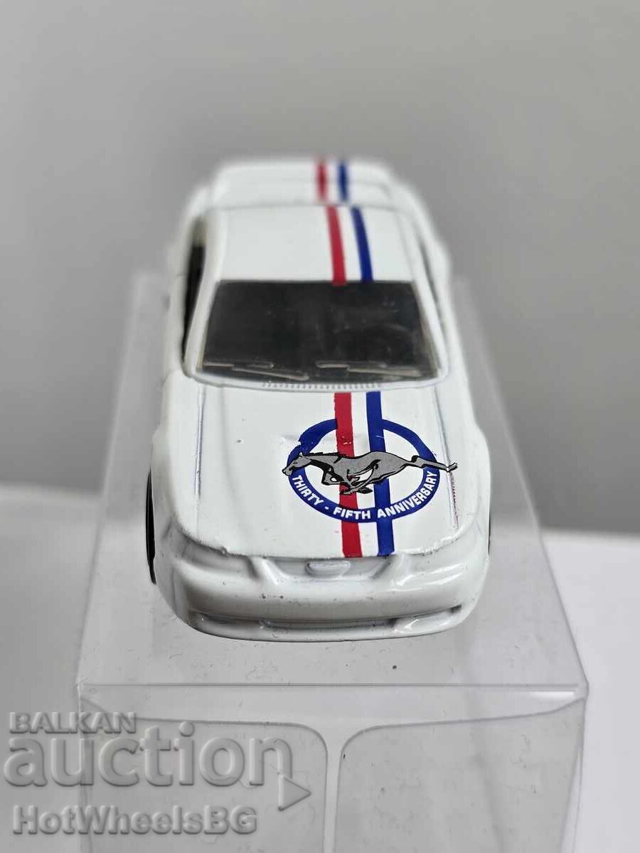 Licitație Matchbox NoMB 3 Ford Mustang 1999 god Licitație Matchbox NoMB 3 Ford Mustang 1999 god