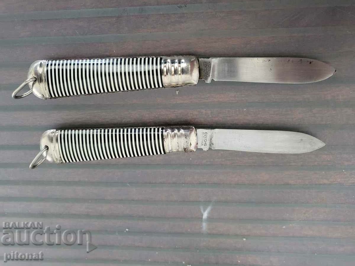 Лот антикварни сгъваеми ножове MIKOV с цена 40.00 лв. | € 20.45