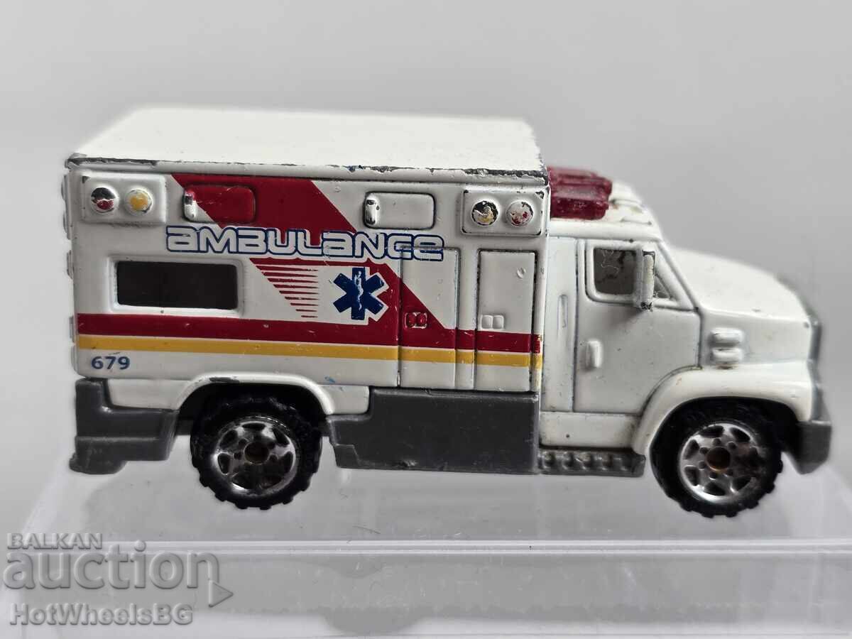 Matchbox Nr. MB 679-Ambulanță god cu preț 2.99 BGN | € 1.53