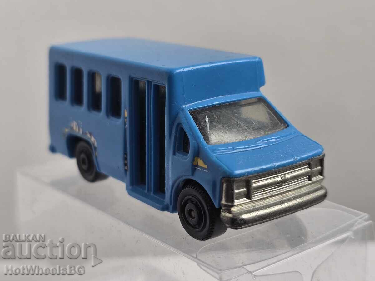 Auction Matchbox No. MB 372 - CHEVY TRANSPORT BUS TM CM Auction Matchbox No. MB 372 - CHEVY TRANSPORT BUS TM CM