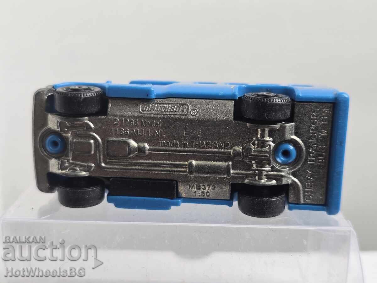 Matchbox No. MB 372 - CHEVY TRANSPORT BUS TM CM - 5 Matchbox No. MB 372 - CHEVY TRANSPORT BUS TM CM - 5