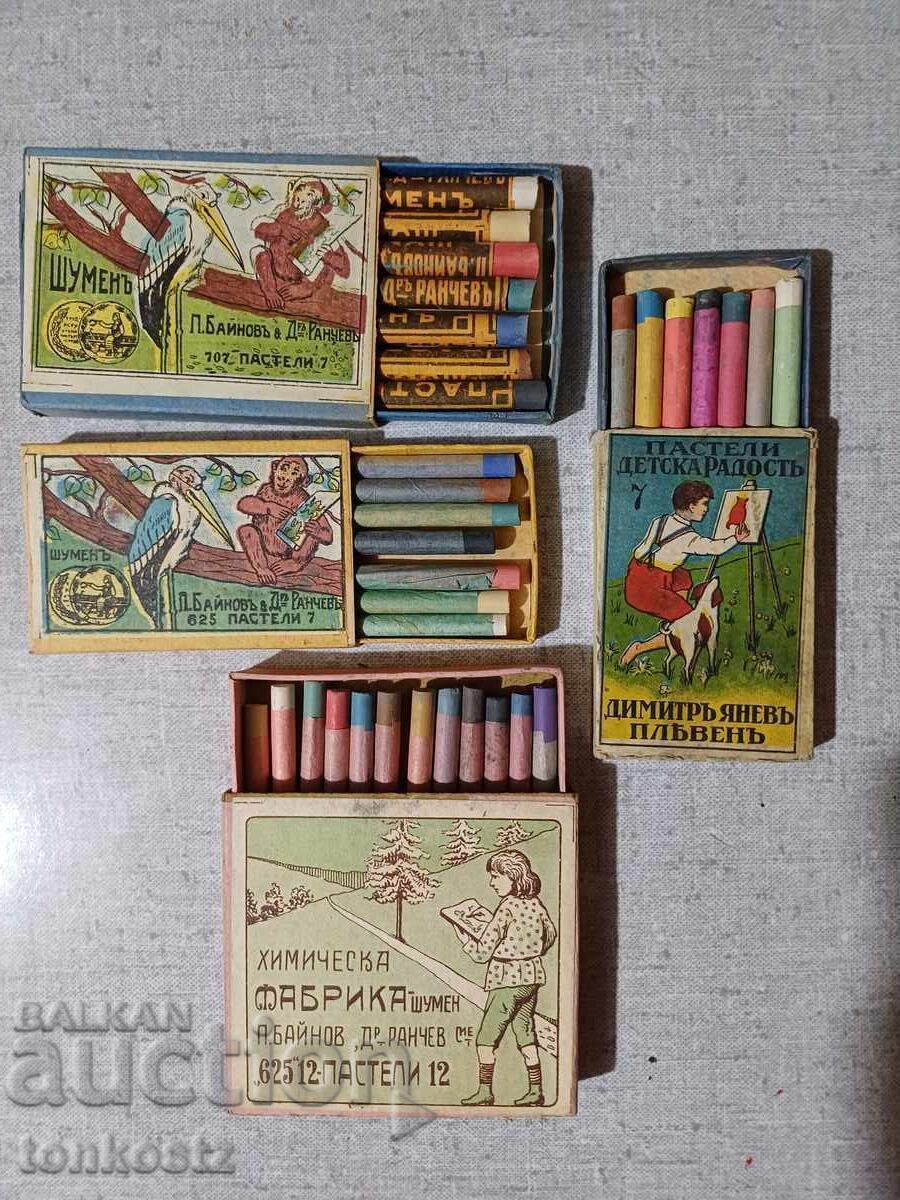 4 boxes of pastels for drawing 1940s
