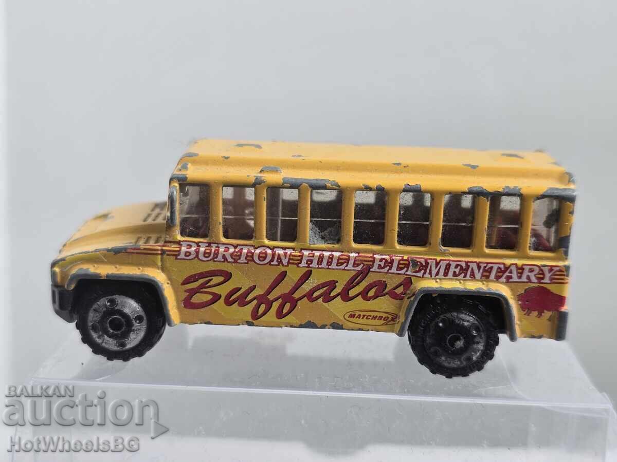 Matchbox No. MB 482 - School Bus (2000)