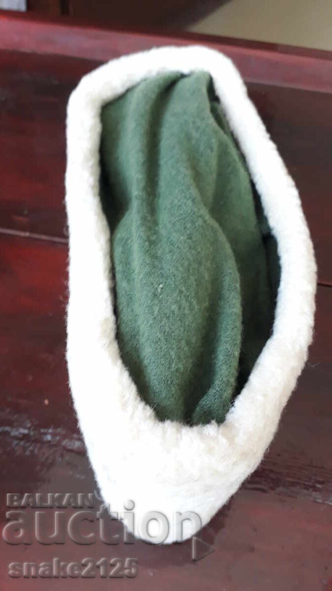 Căciulă, șapcă din epoca socialistă - Căvăruș - 6