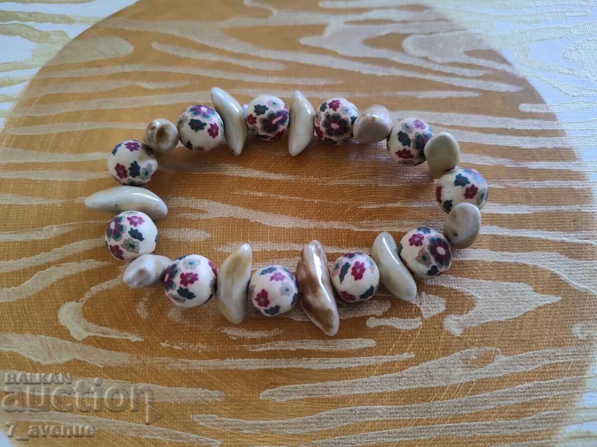 Grivna - luxury and beauty, Art 23.04.25 with price 49.00 BGN | € 25.05