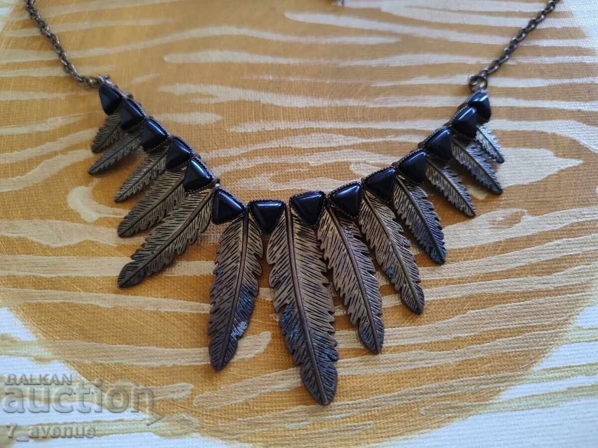 Necklace, splendor and beauty, Art leaves 23.04.25 with price 49.00 BGN | € 25.05 Necklace, splendor and beauty, Art leaves 23.04.25 with price 49.00 BGN | € 25.05