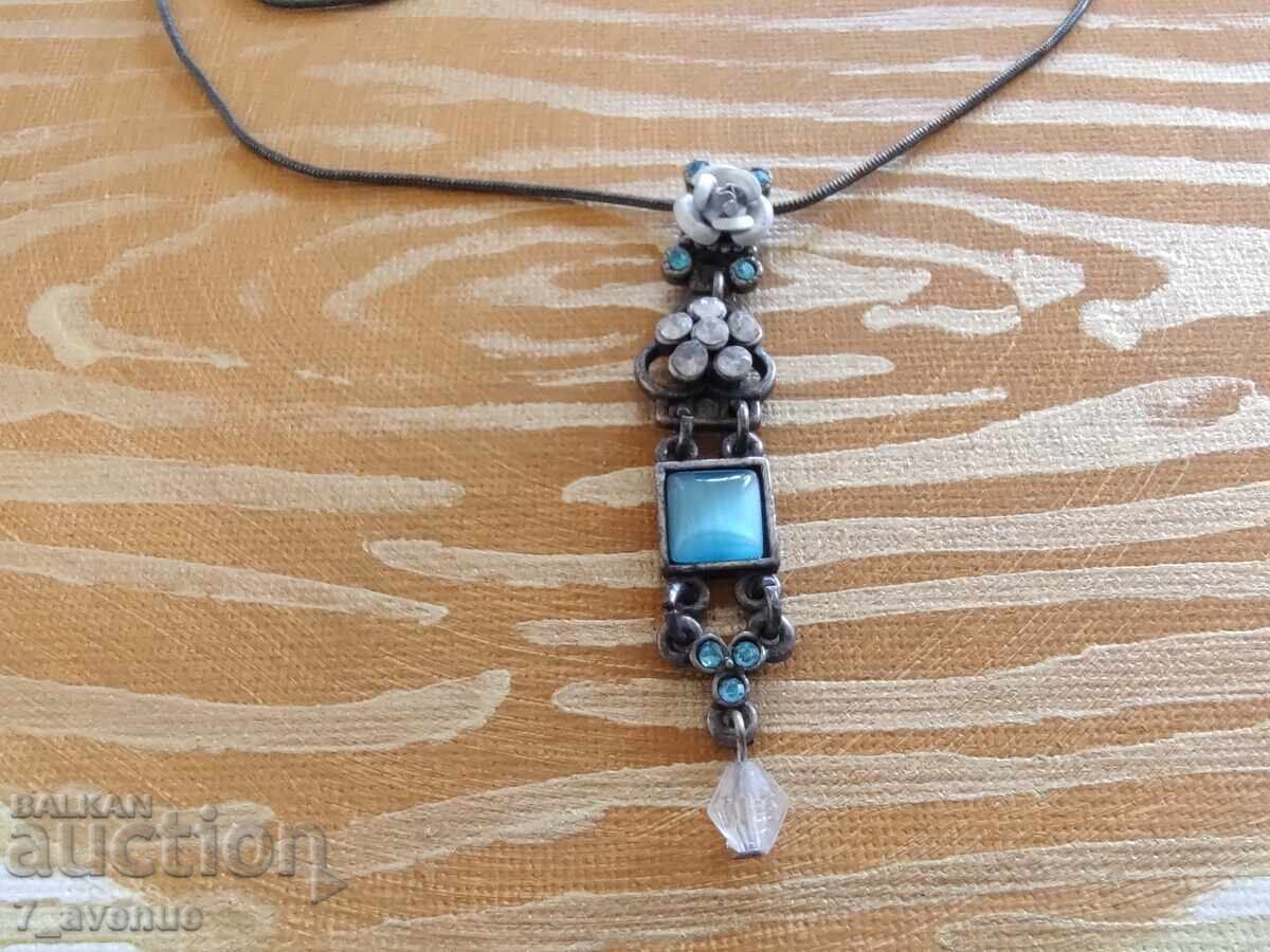 Κολιέ, πολυτέλεια και ομορφιά, Αrt, Yves Rocher 23.04.25 με τιμή 49.00 BGN | € 25.05