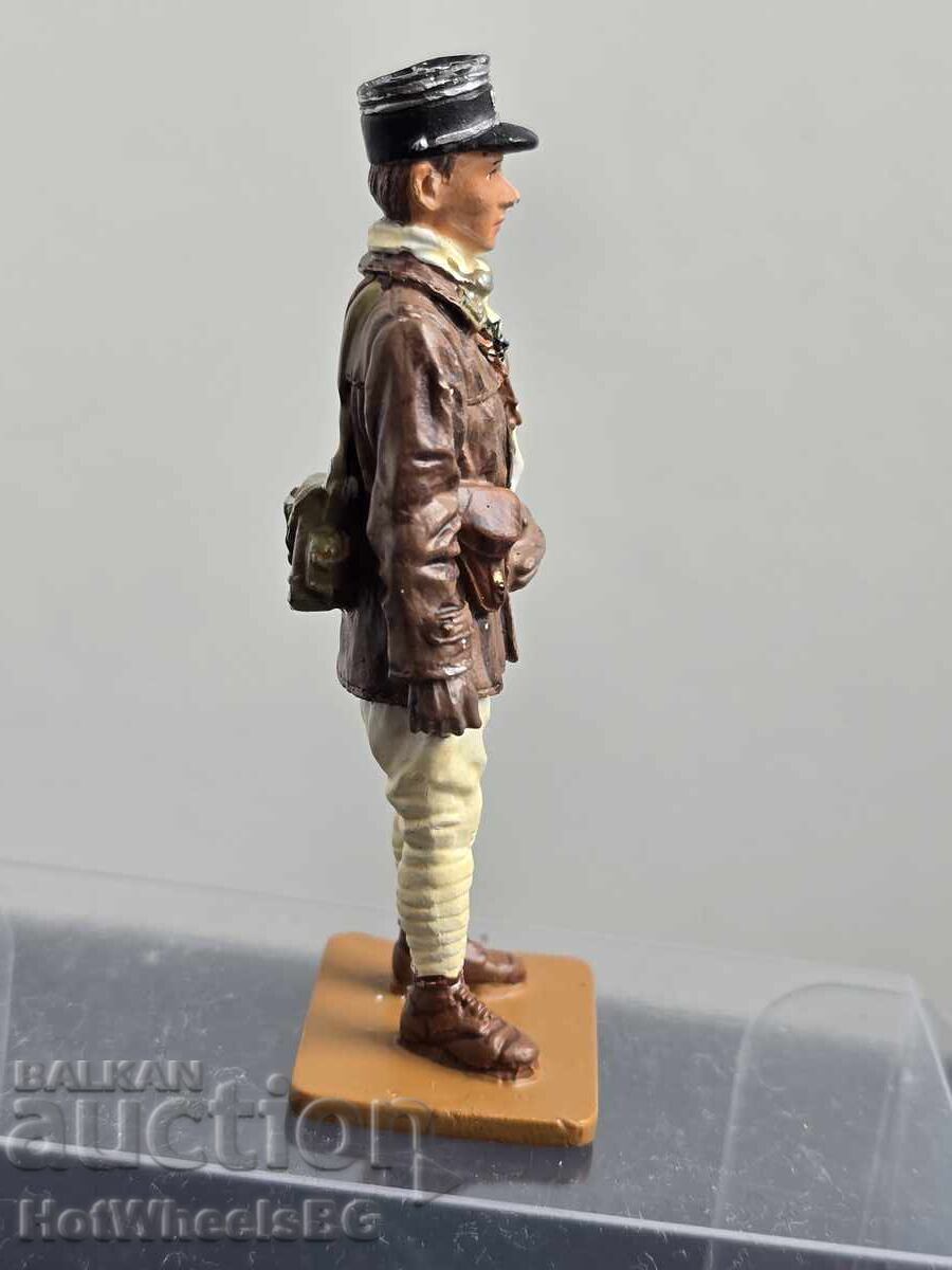 Delivery of DEL PRADO - MEN AT WAR: Tank Captain France 1939-40