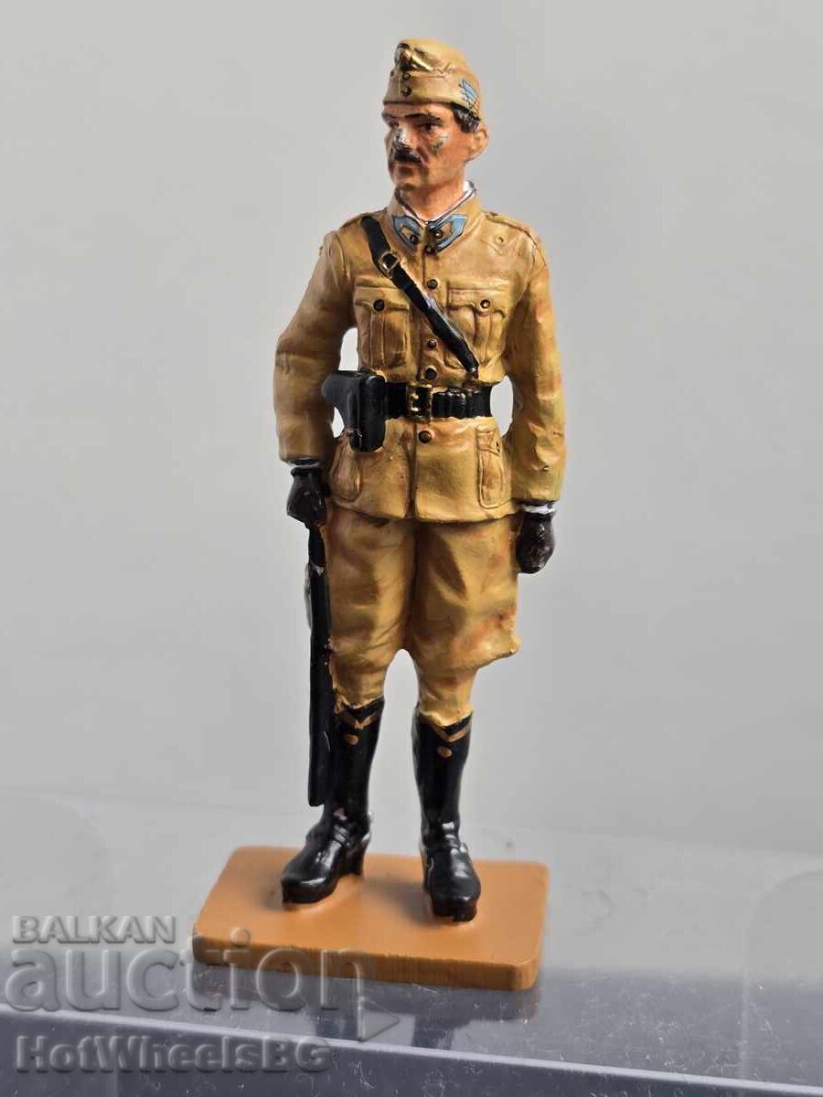 DEL PRADO - BĂRBAȚI ÎN RĂZBOI: Maior, Cavalerie Ungară - Ungaria, 1941 DEL PRADO - BĂRBAȚI ÎN RĂZBOI: Maior, Cavalerie Ungară - Ungaria, 1941