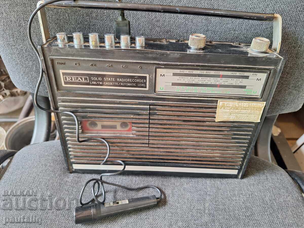 Радиокасетофон REAL с микрофон с цена 20.00 лв. | € 10.23