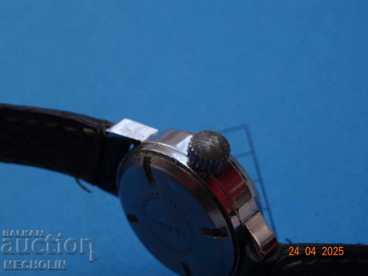 Доставка на КОЛЕКЦИОНЕРСКИ ШВЕЙЦАРСКИ ЧАСОВНИК JAZ Доставка на КОЛЕКЦИОНЕРСКИ ШВЕЙЦАРСКИ ЧАСОВНИК JAZ