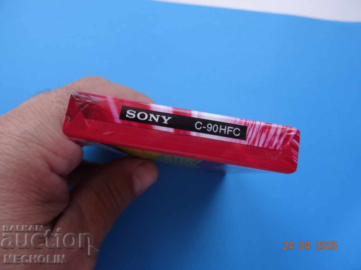 CUTIE COLECȚIONAR SONY - 5 CUTIE COLECȚIONAR SONY - 5