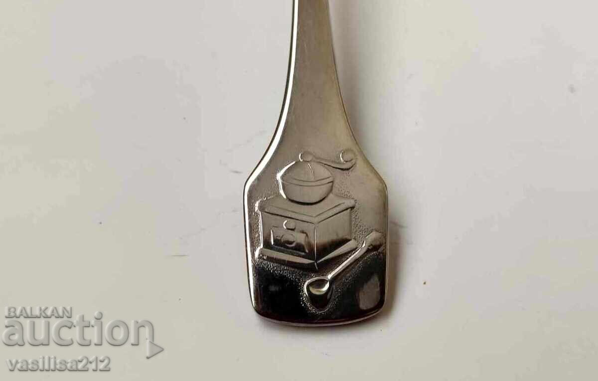 Auction  Coffee measuring spoon