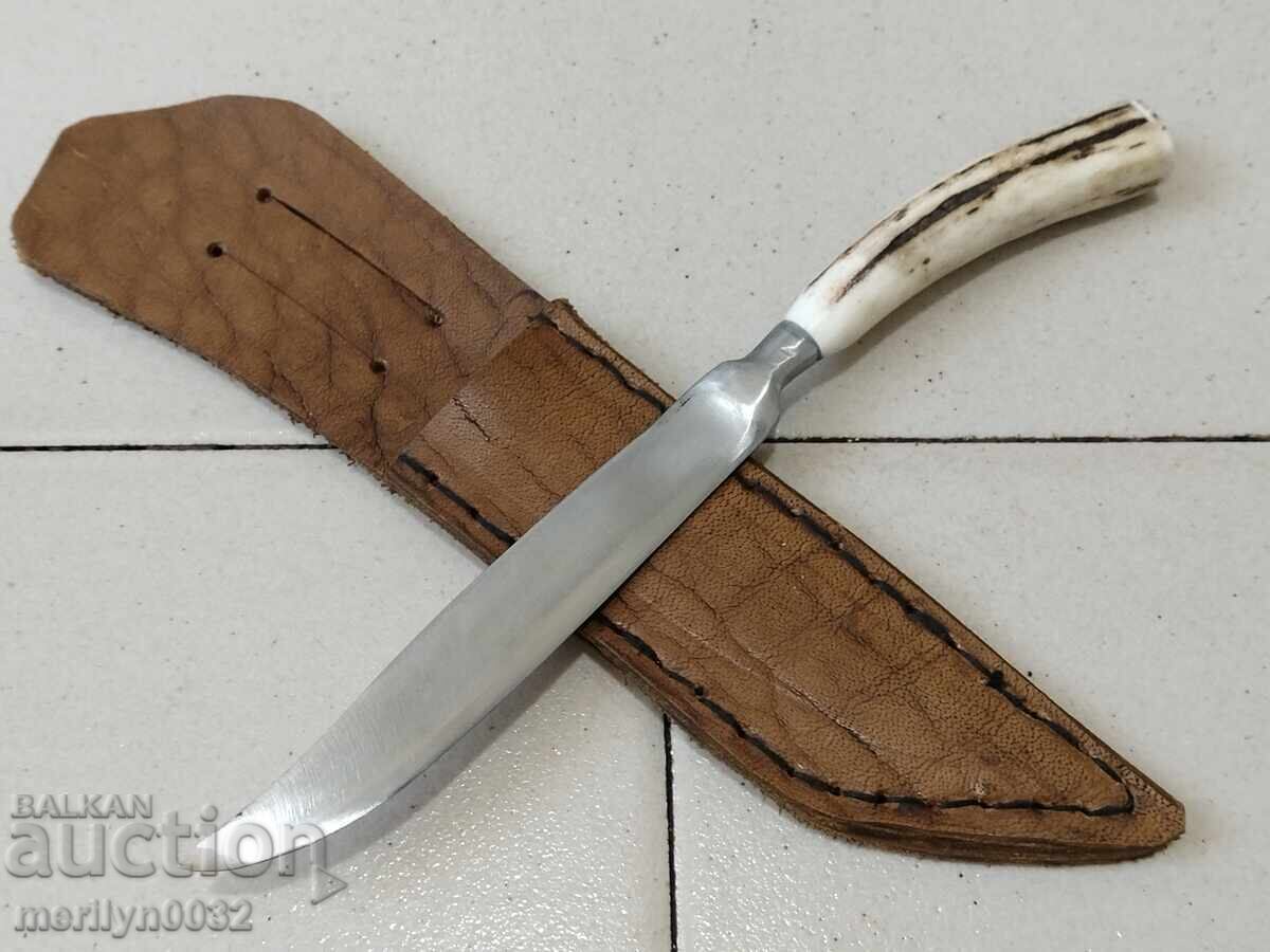 Old hunting knife dagger, shark fin with price 89.00 BGN | € 45.50 Old hunting knife dagger, shark fin with price 89.00 BGN | € 45.50