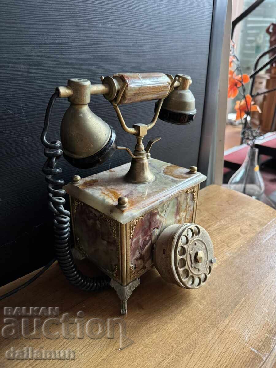 Αρχαίο ιταλικό τηλέφωνο inox με τιμή 190.00 BGN | € 97.15