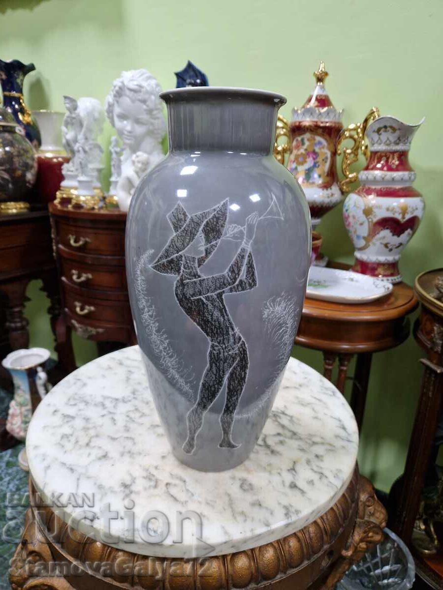 Delivery of Rare antique porcelain vase H&G Heinrich