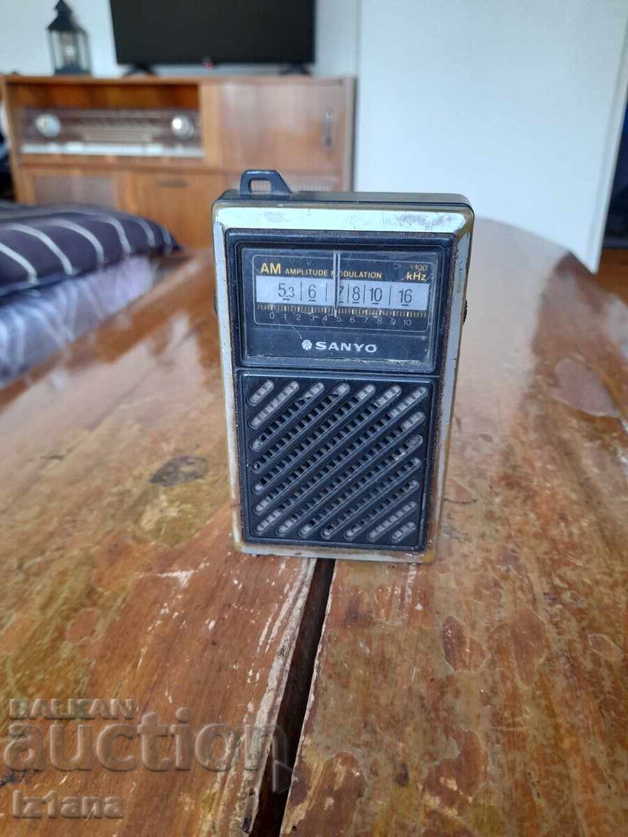 Старо радио,радиоприемник Sanyo RP 1350