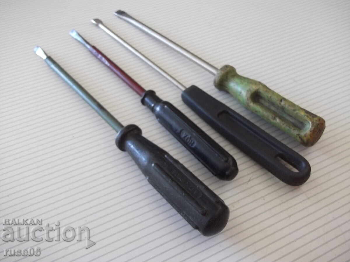 Аукцион Лот от 4 бр. отвертки от соца Аукцион Лот от 4 бр. отвертки от соца