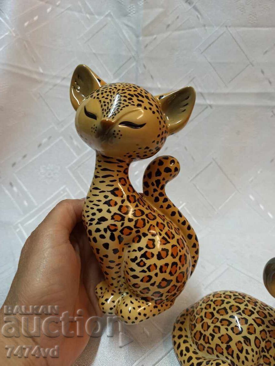 2 Uniquely Beautiful Goebel Porcelain Figures - Kitti de luxe with price 100.00 BGN | € 51.13