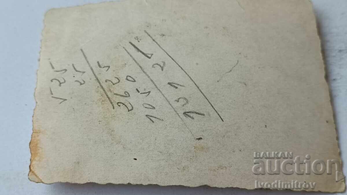 Fotografie cu vânător și patru câini de vânătoare cu preț 7.65 BGN | € 3.91