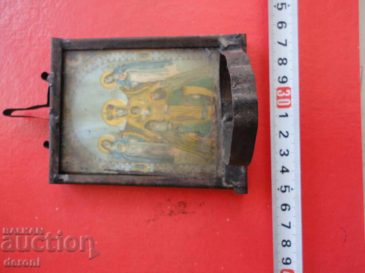 Старинна  домашна икона кандило с цена 35.00 лв. | € 17.90