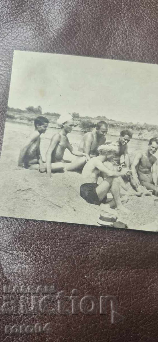 Δημοπρασία ΣΤΗΝ ΠΑΡΑΛΙΑ - ΑΝΔΡΕΣ - ΦΕΣ - ΤΟΥΡΜΠΑΝΙ - WW II