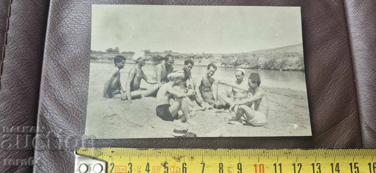 Παράδοση ΣΤΗΝ ΠΑΡΑΛΙΑ - ΑΝΔΡΕΣ - ΦΕΣ - ΤΟΥΡΜΠΑΝΙ - WW II