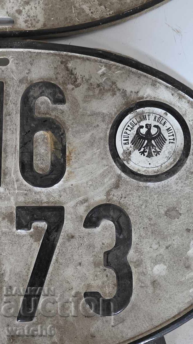 Delivery of Old German License Plates Delivery of Old German License Plates