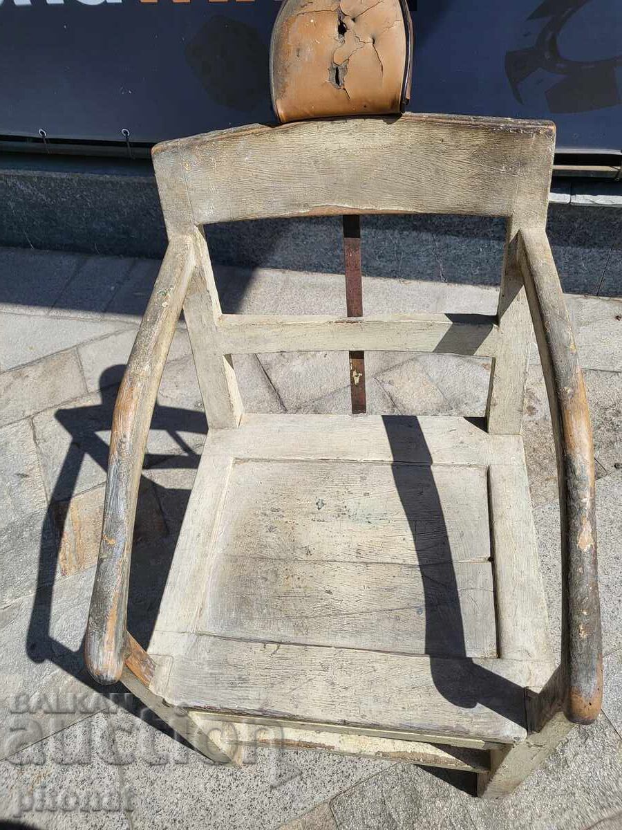 Антикварен дървен бръснарски стол - 6 Антикварен дървен бръснарски стол - 6