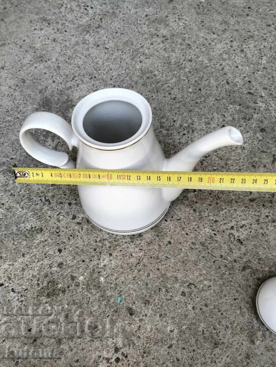 Licitație Ceainic de porțelan bulgăresc Licitație Ceainic de porțelan bulgăresc